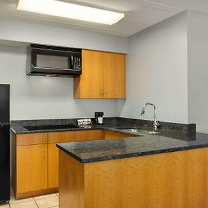 Superior King Suite